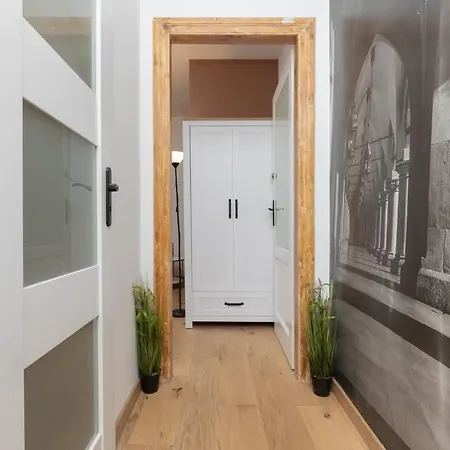 One-bedroom Kazimierz For Office Starowislna By Renters Krakau